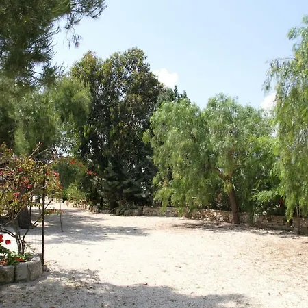 villa Beatrice Serranova Esterno foto